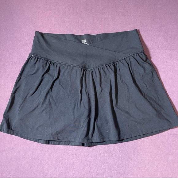 JoyLab Pants - JoyLab Skort in Black - Size Large - Skirt with Shorts with pockets